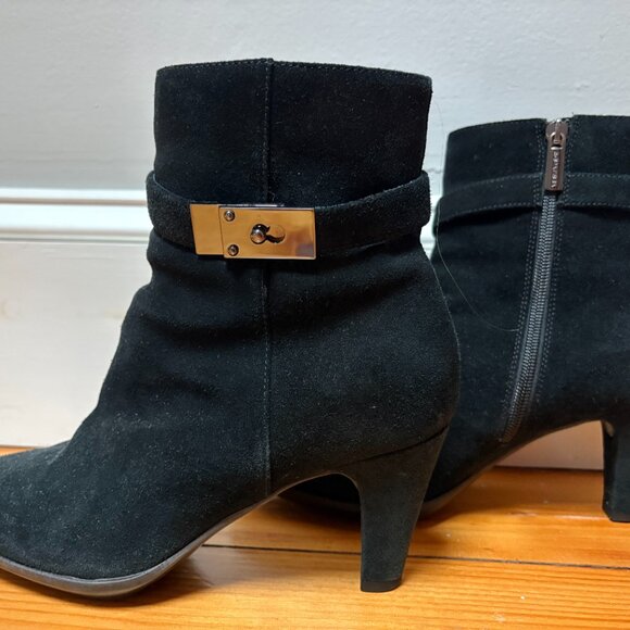 Aquatalia suede heeled ankle boots size 8 - Picture 5 of 5